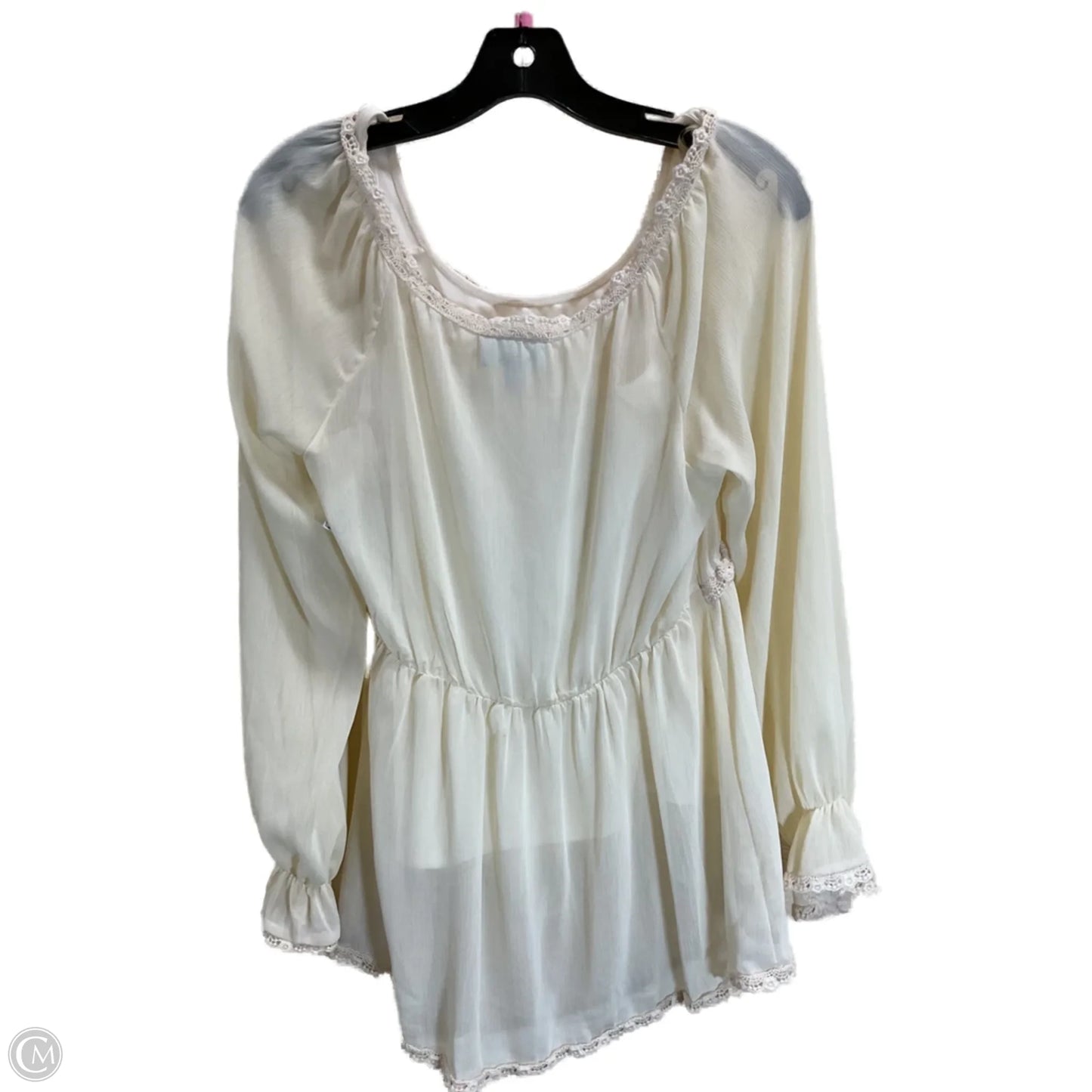 Top Long Sleeve By Dressbarn In Cream, Size: M