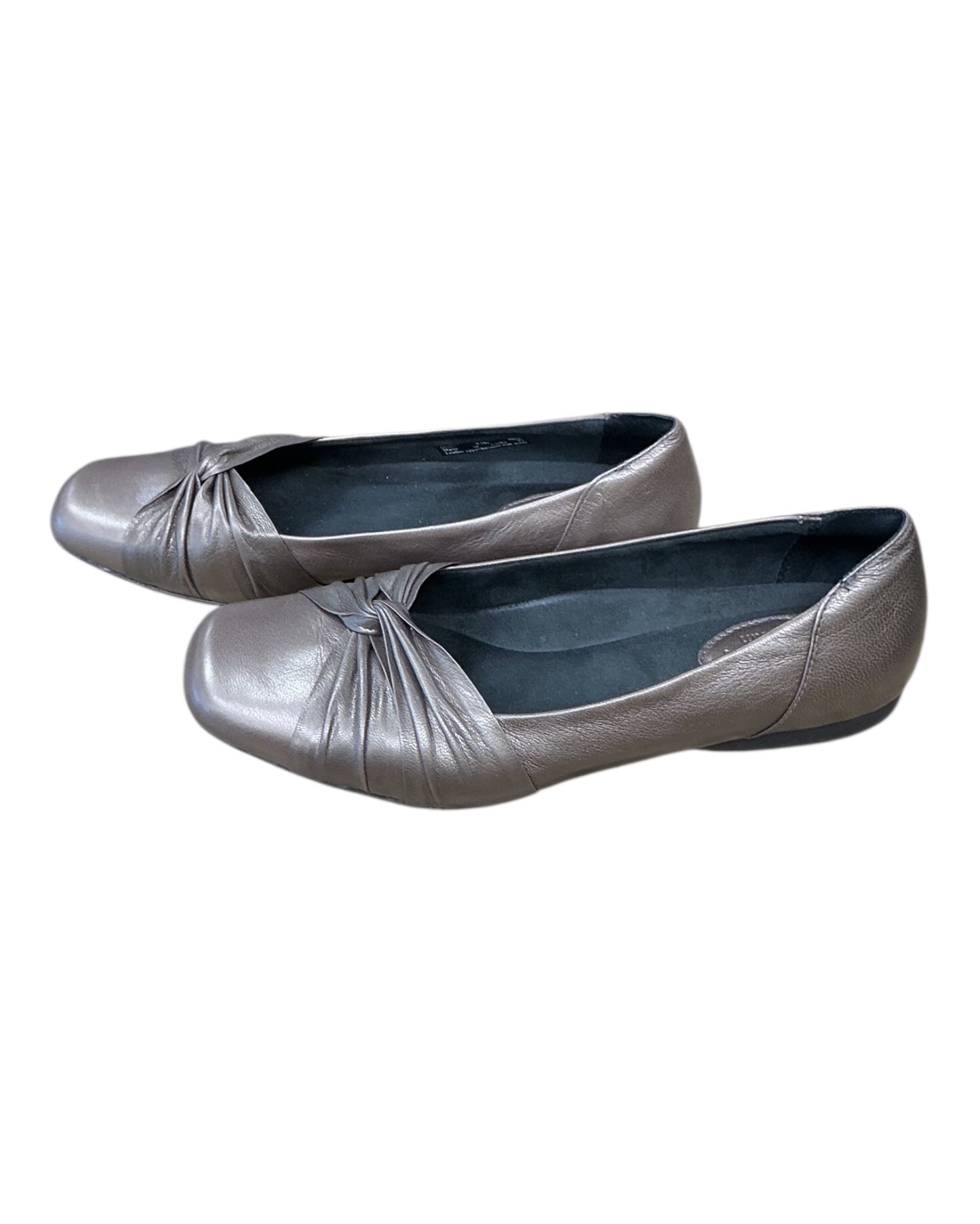 Shoes Flats By Clarks In Gold, Size:9.5