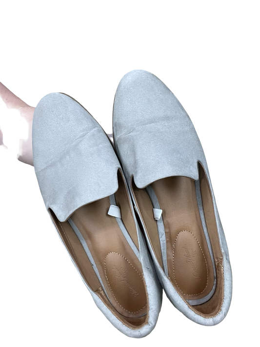 Shoes Flats By Universal Thread In Grey, Size:9