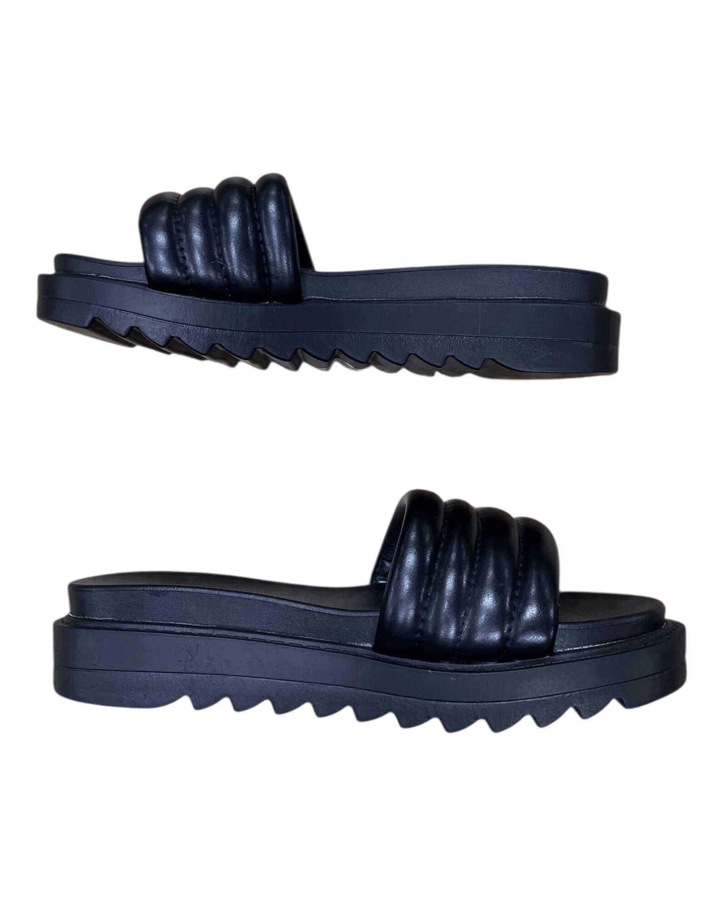 Sandals Flats By Muk Luks In Black, Size:9
