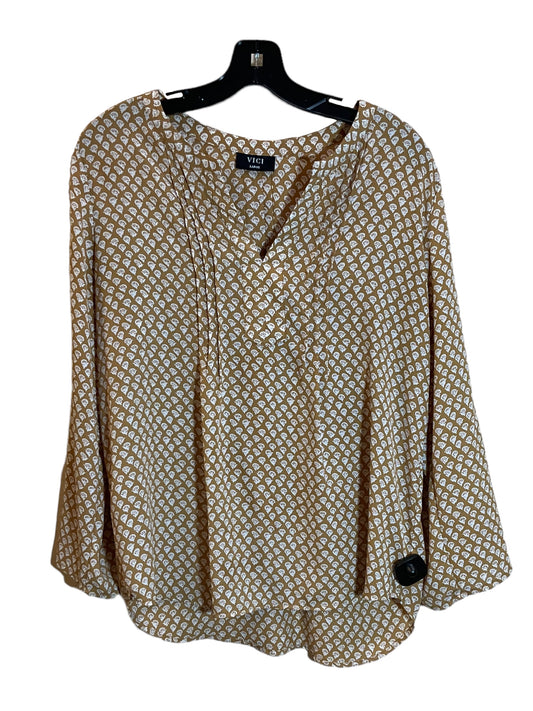 Top Long Sleeve By Vici  Size: L