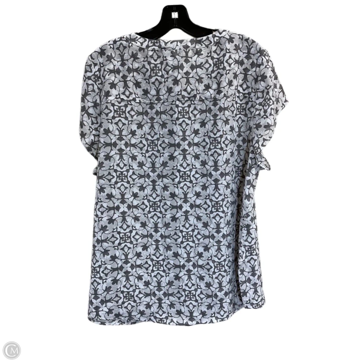 Top Short Sleeve By Croft And Barrow In Grey, Size: 1x