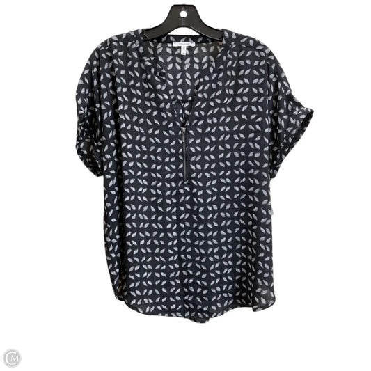 Top Short Sleeve By Maurices In Black, Size: L