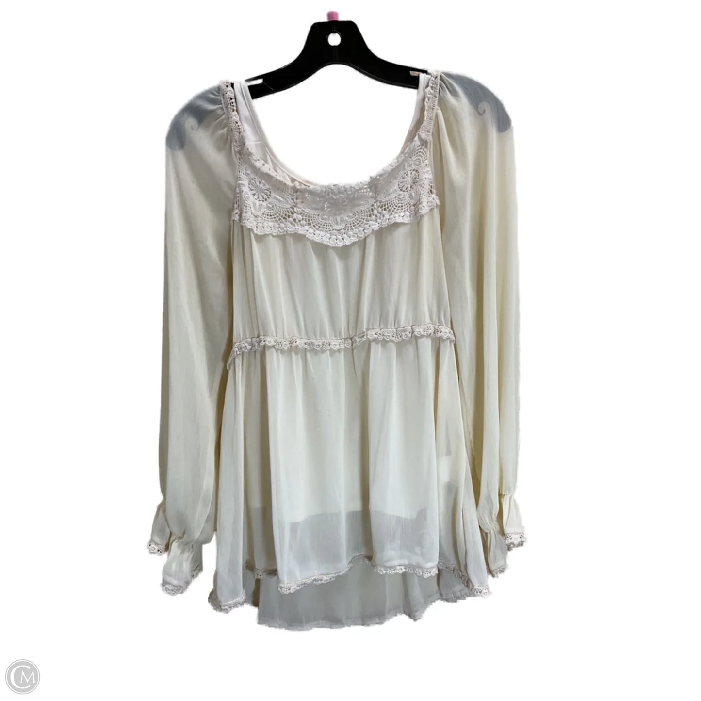 Top Long Sleeve By Dressbarn In Cream, Size: M