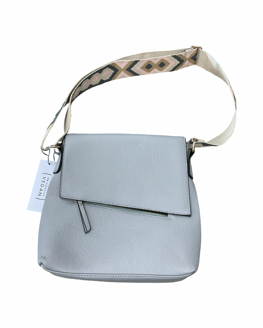 Crossbody By Clothes Mentor In Grey, Size:Medium