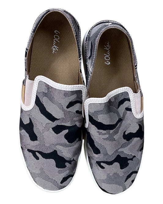 Shoes Sneakers By Olukai In Black & Purple, Size:9