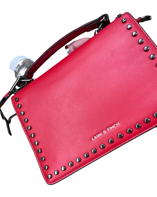 Crossbody By Clothes Mentor In Red, Size:Medium