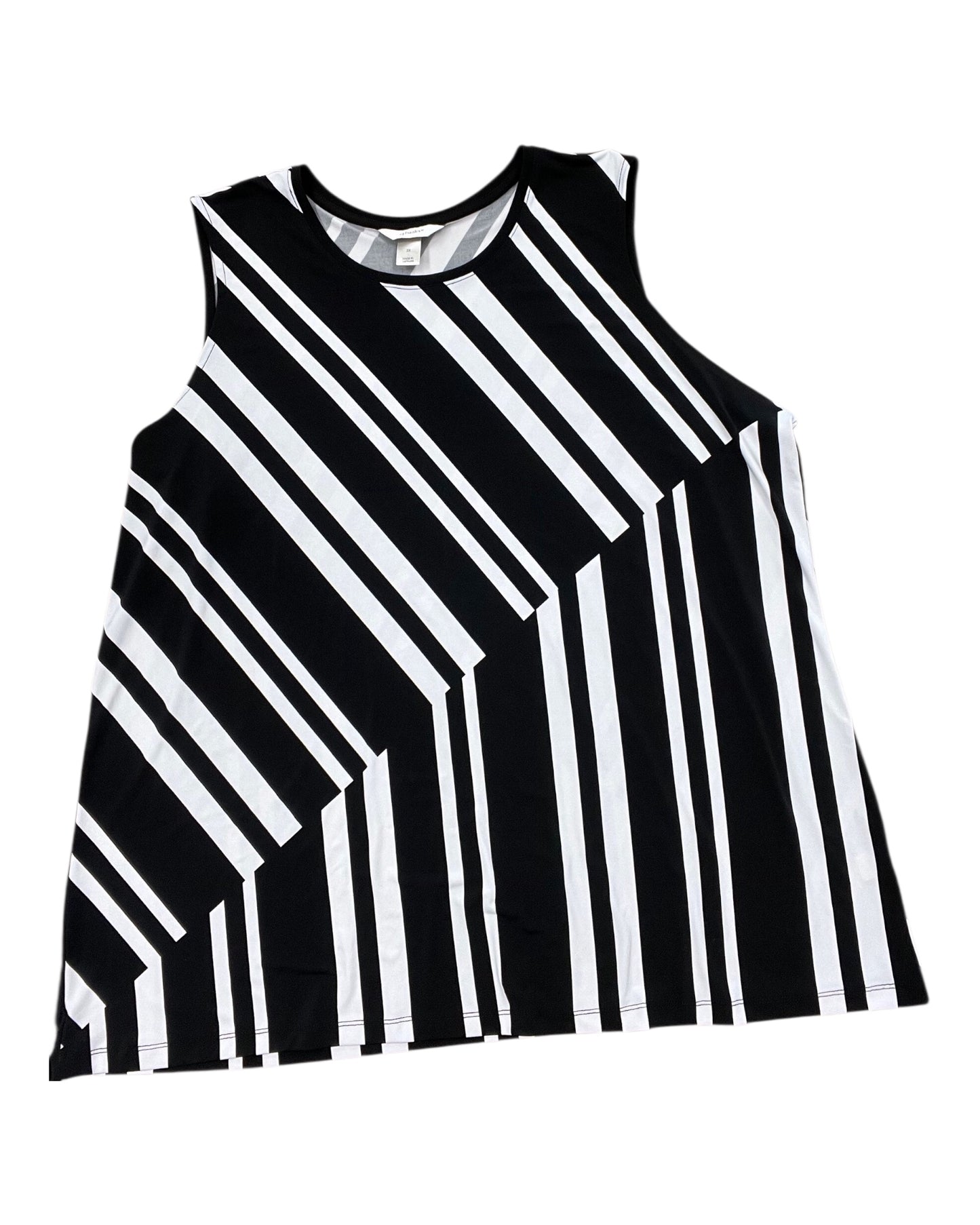 Top Sleeveless By Cj Banks In Black & White, Size:3X
