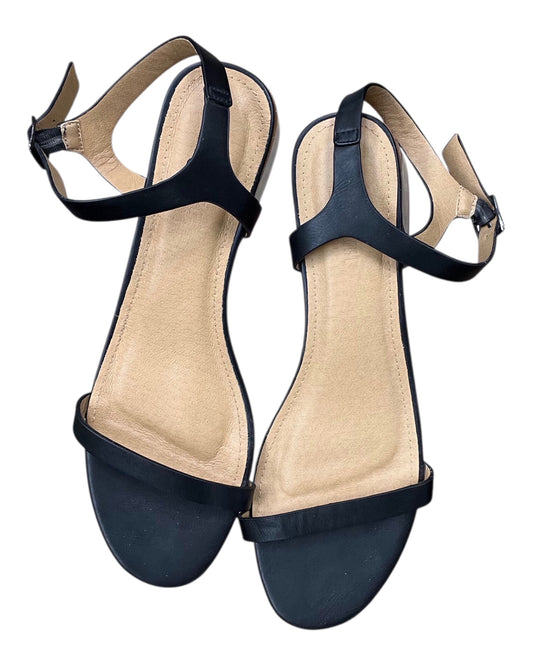 Sandals Flats By Cushionaire In Black, Size:9.5