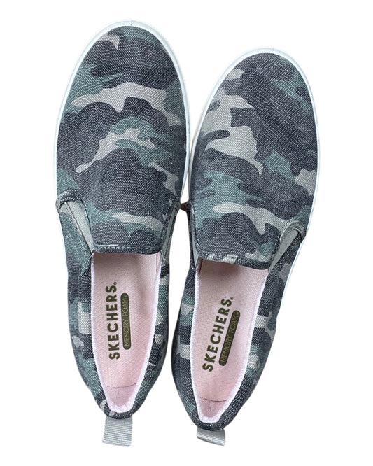 Shoes Sneakers By Skechers In Camouflage Print, Size:9