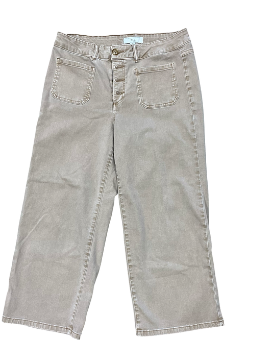Pants Cropped By Clothes Mentor In Tan, Size:12