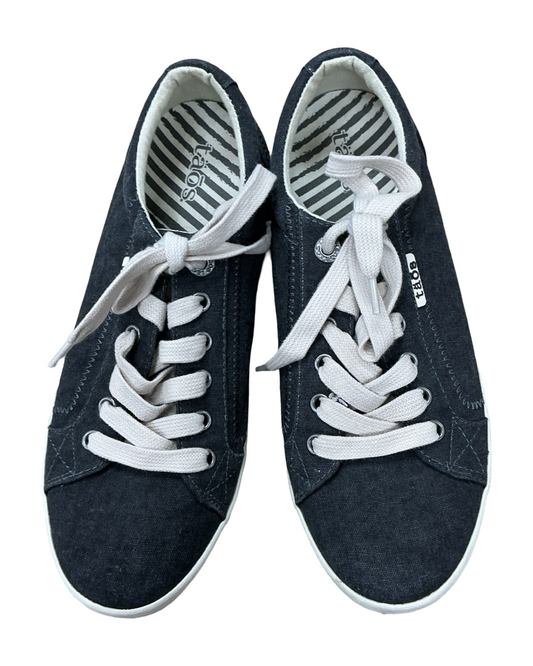 Shoes Sneakers By Taos In Grey, Size:7.5
