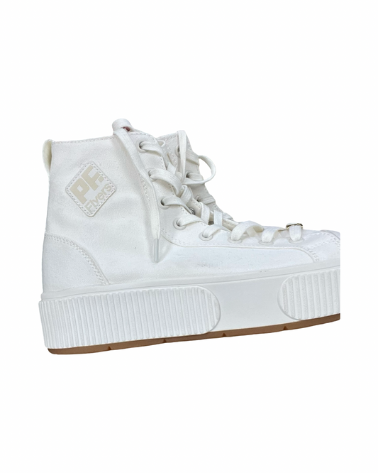 Shoes Sneakers By Clothes Mentor In White, Size:7