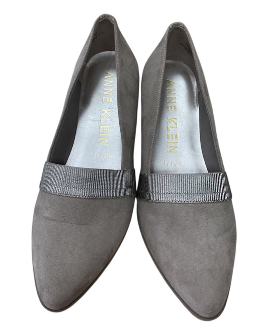 Shoes Flats By Anne Klein In Taupe, Size:8