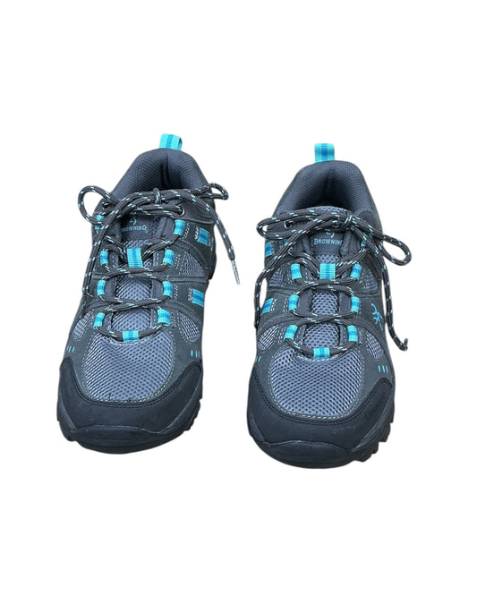 Shoes Athletic By Clothes Mentor In Grey, Size:7.5