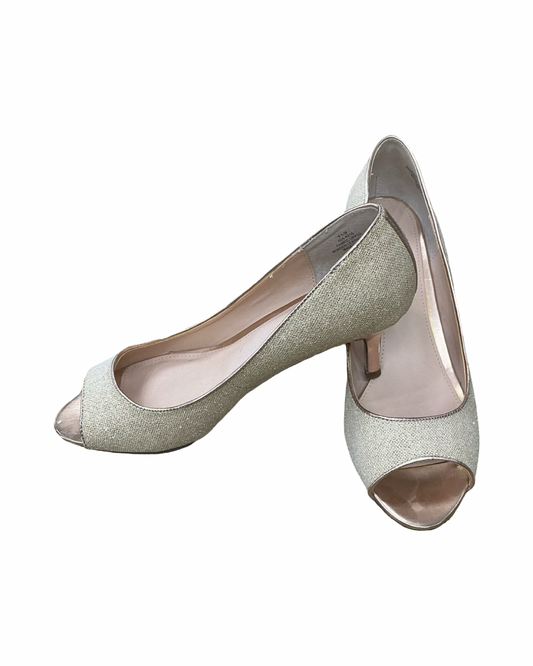 Shoes Heels Stiletto By Clothes Mentor In Gold, Size:9.5