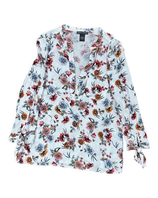 Top 3/4 Sleeve By Chelsea And Theodore In Cream & Red, Size:L