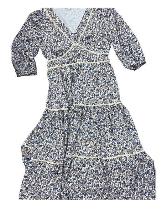 Dress Casual Midi By Clothes Mentor In Grey, Size:M