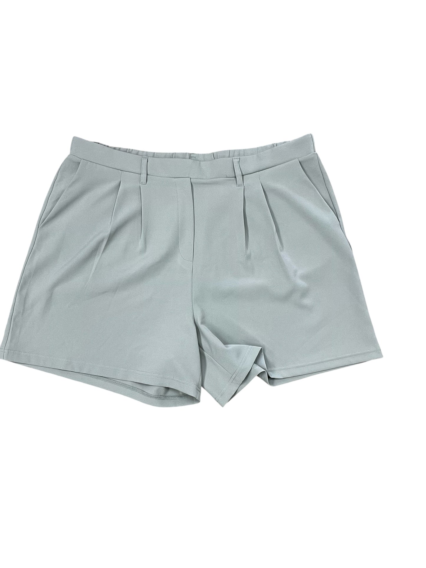 Shorts By 32 Degrees In Green, Size:16