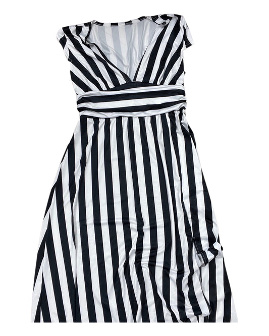 Dress Casual Maxi By Clothes Mentor In Black & White, Size:2X