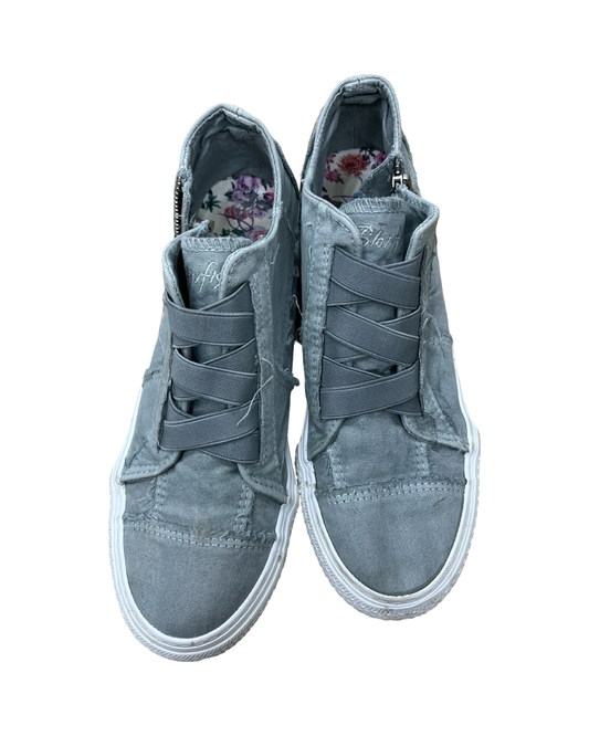 Shoes Flats By Blowfish In Grey, Size:9