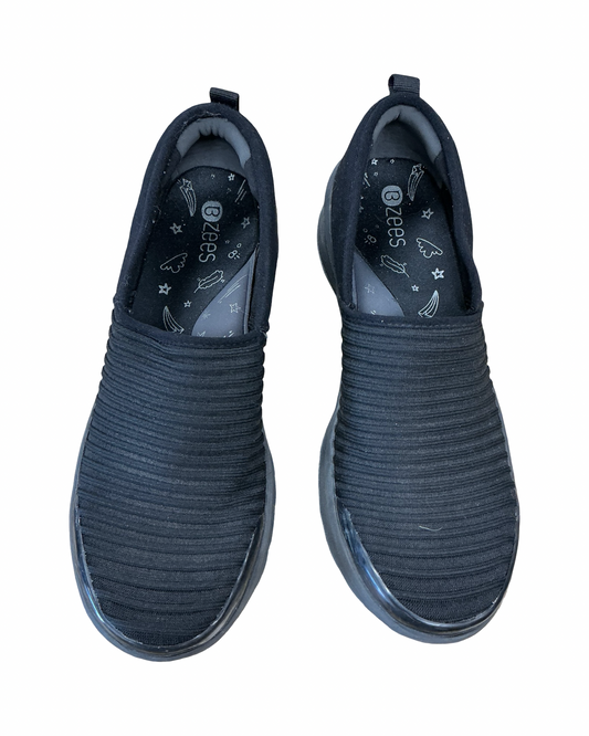 Shoes Sneakers By Bzees In Black, Size:8.5