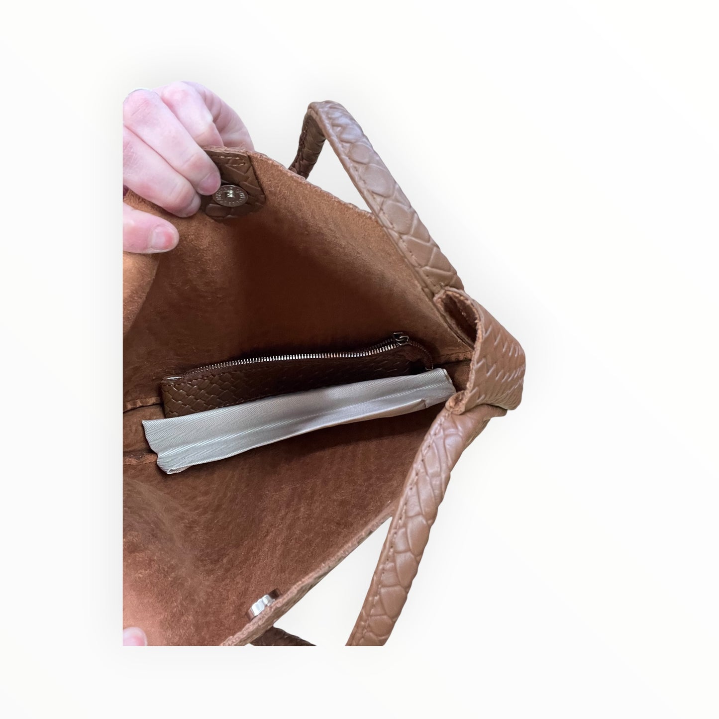 Handbag By Clothes Mentor In Brown, Size:Medium