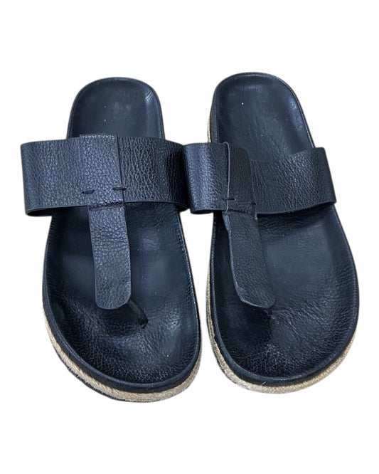 Sandals Flip Flops By Clothes Mentor In Black, Size:8.5