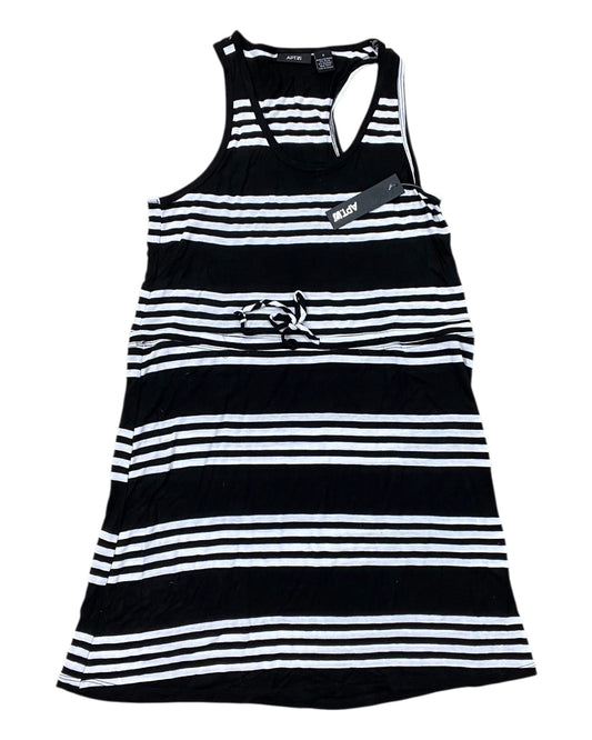 Dress Casual Short By Apt 9 In Black & White, Size:S