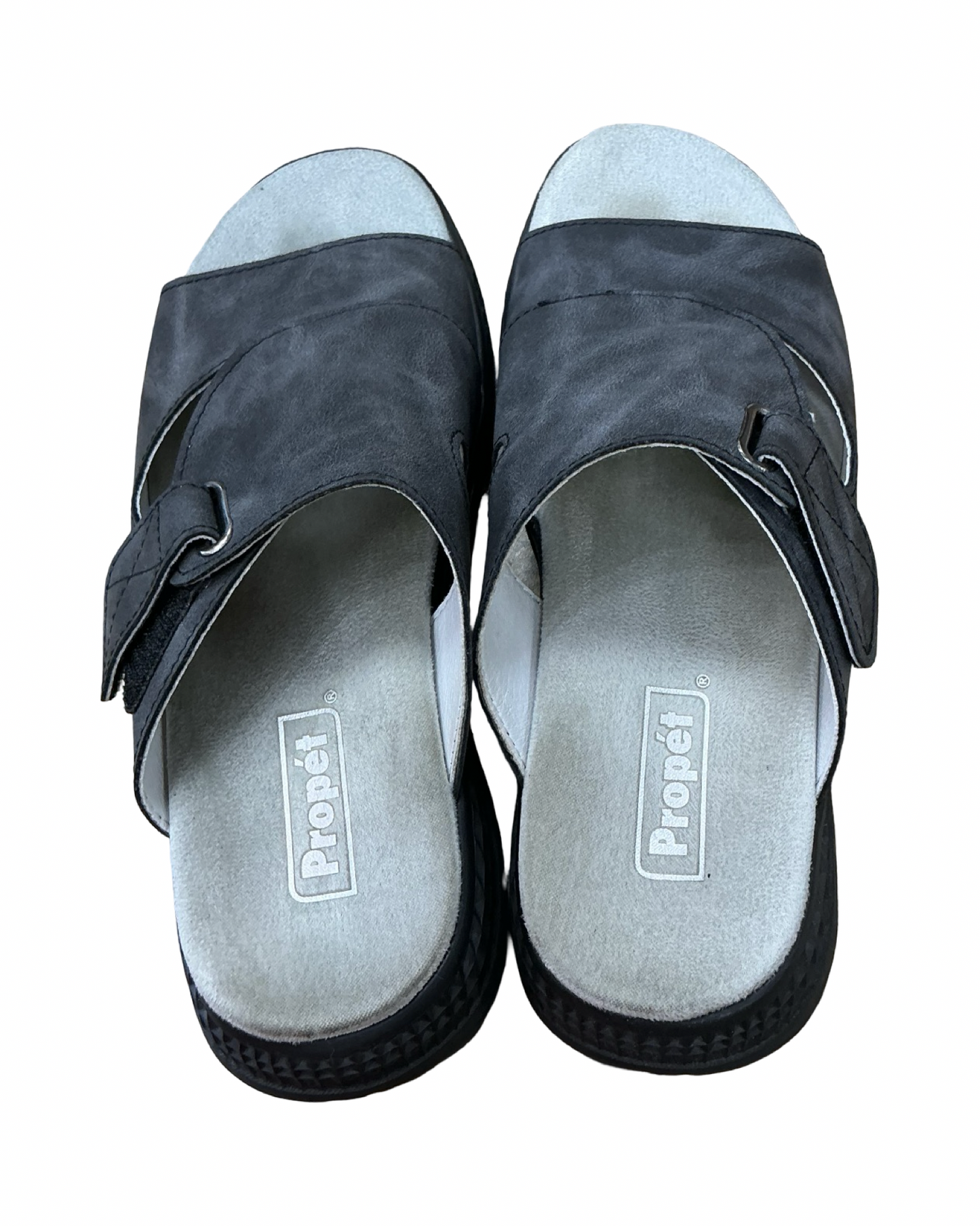 Sandals Flats By Clothes Mentor In Grey, Size:7
