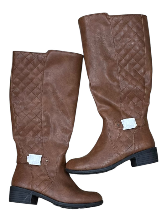 Boots Knee Flats By St Johns Bay In Brown, Size:6