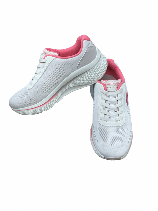 Shoes Sneakers By Skechers In Cream, Size:7.5