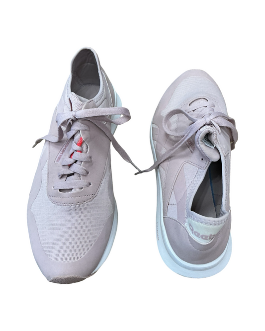 Shoes Athletic By Reebok In Tan, Size:10