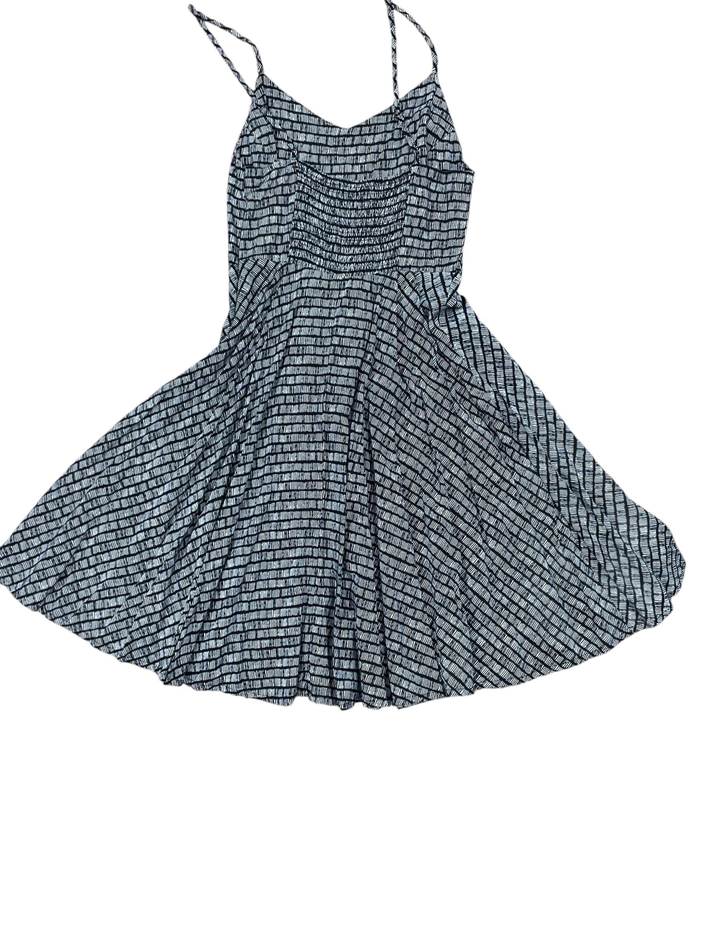 Dress Casual Short By Old Navy In Black & White, Size:Xs