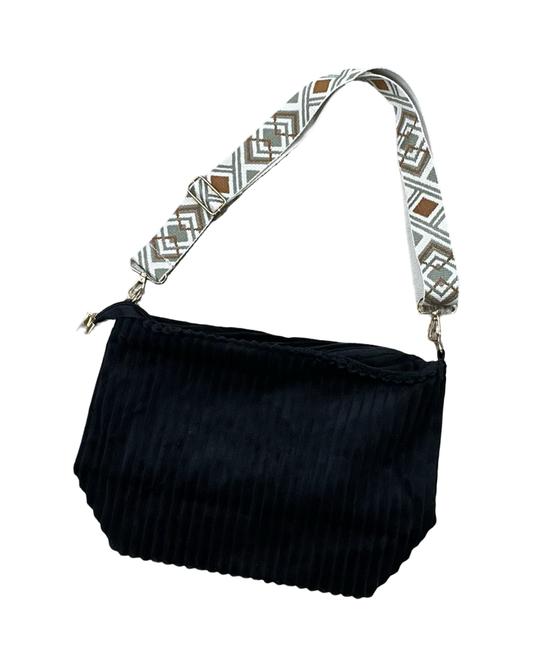 Crossbody By Clothes Mentor In Black, Size:Medium