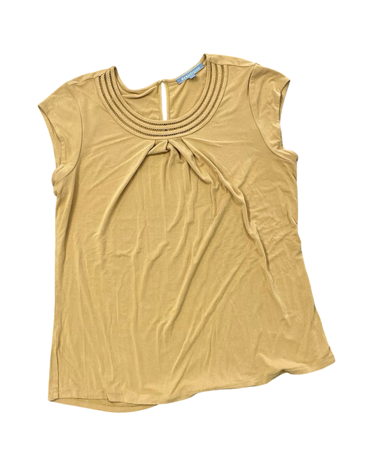 Top Sleeveless By Daniel Rainn In Yellow, Size:L