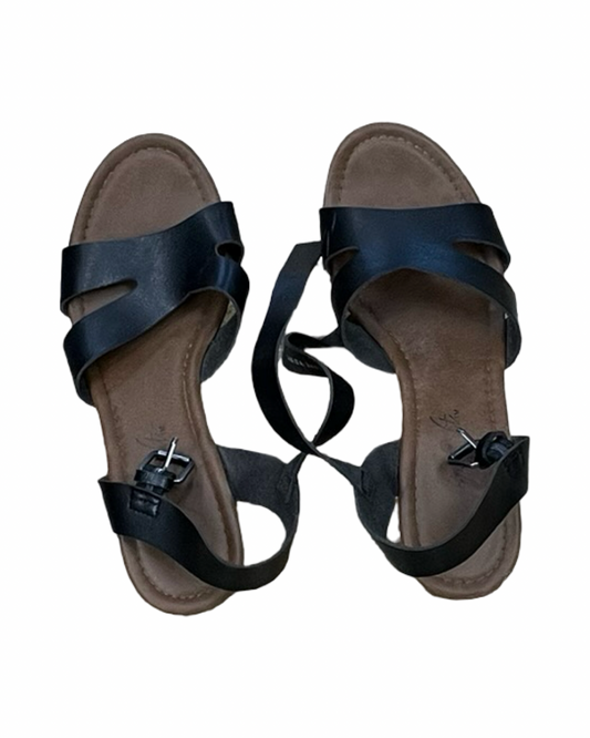 Sandals Heels Block By Clothes Mentor In Black, Size:8