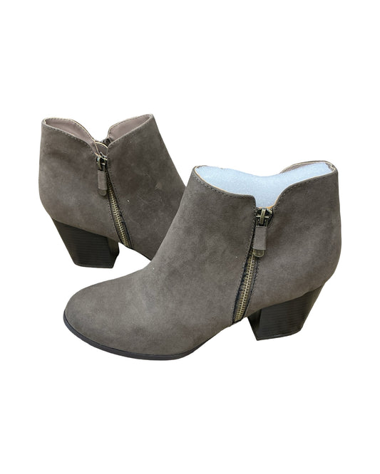 Boots Ankle Heels By Style And Company In Tan, Size:10