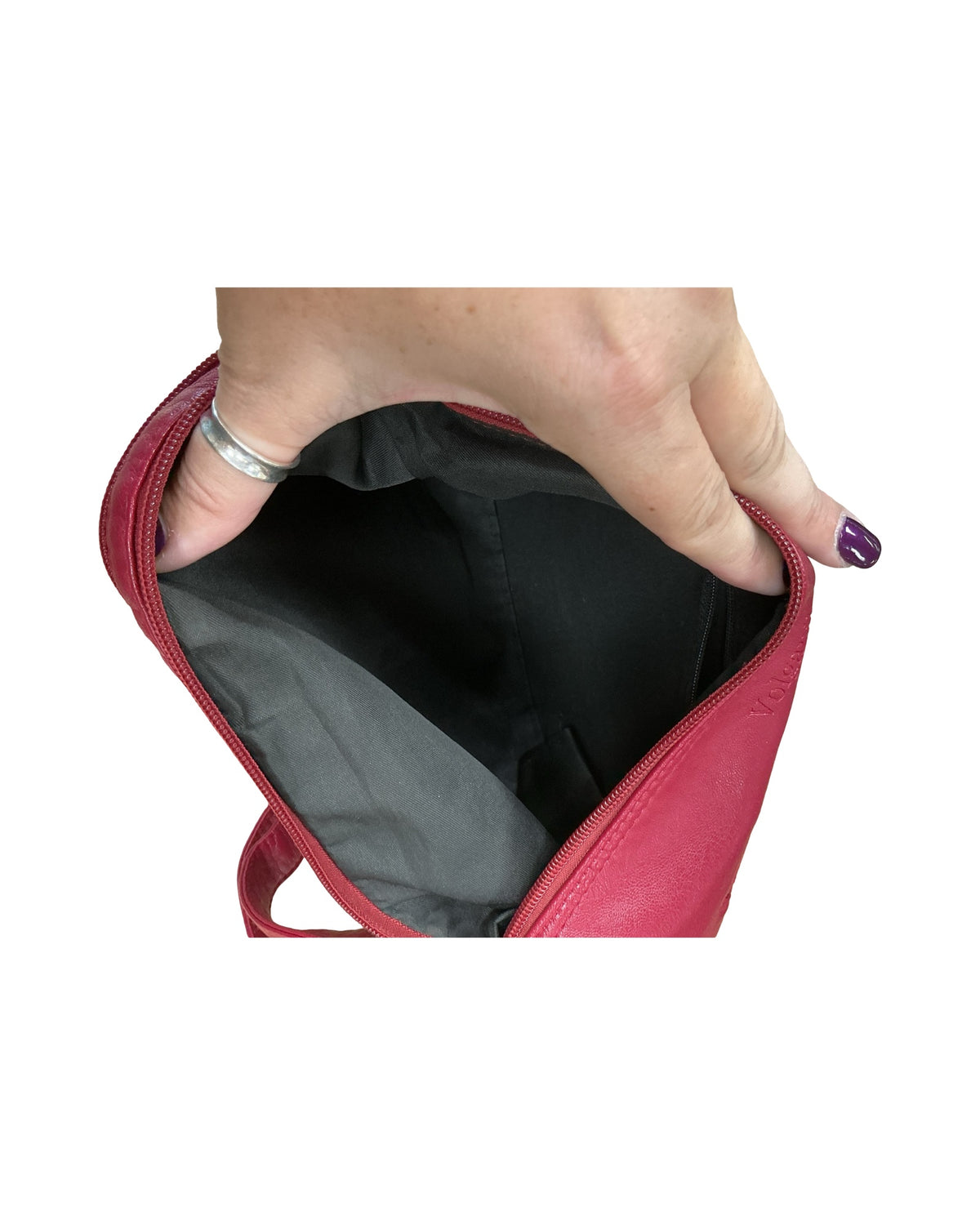 Handbag By Clothes Mentor In Red, Size:Medium