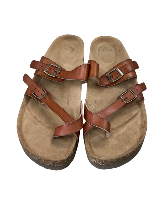 Sandals Flats By Time And Tru In Brown, Size:10