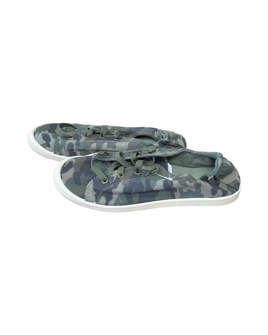 Shoes Sneakers By Time And Tru In Camouflage Print, Size:9