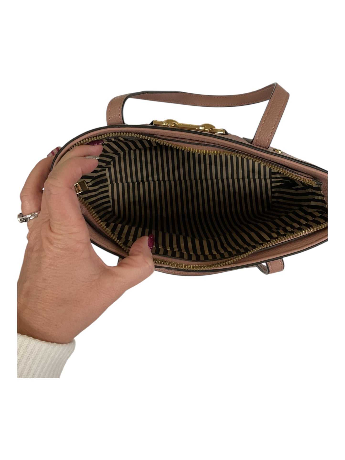 Handbag By Clothes Mentor In Pink, Size:Medium