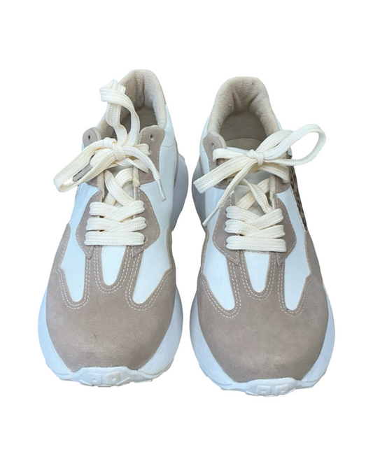 Shoes Sneakers By Clothes Mentor In Tan & White, Size:9